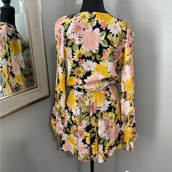 NWOT Yumi Kim Naomi Sunny Valley Black Bohemian Romper Small . - Picture 5 of 9